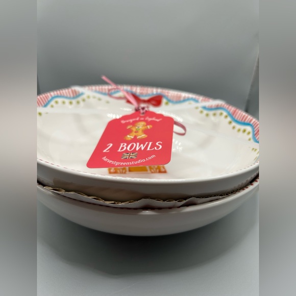 Harvest Green Studio GINGERBREAD HOUSE AND BOW Pasta Bowl Set Christmas NEW - Picture 7 of 7